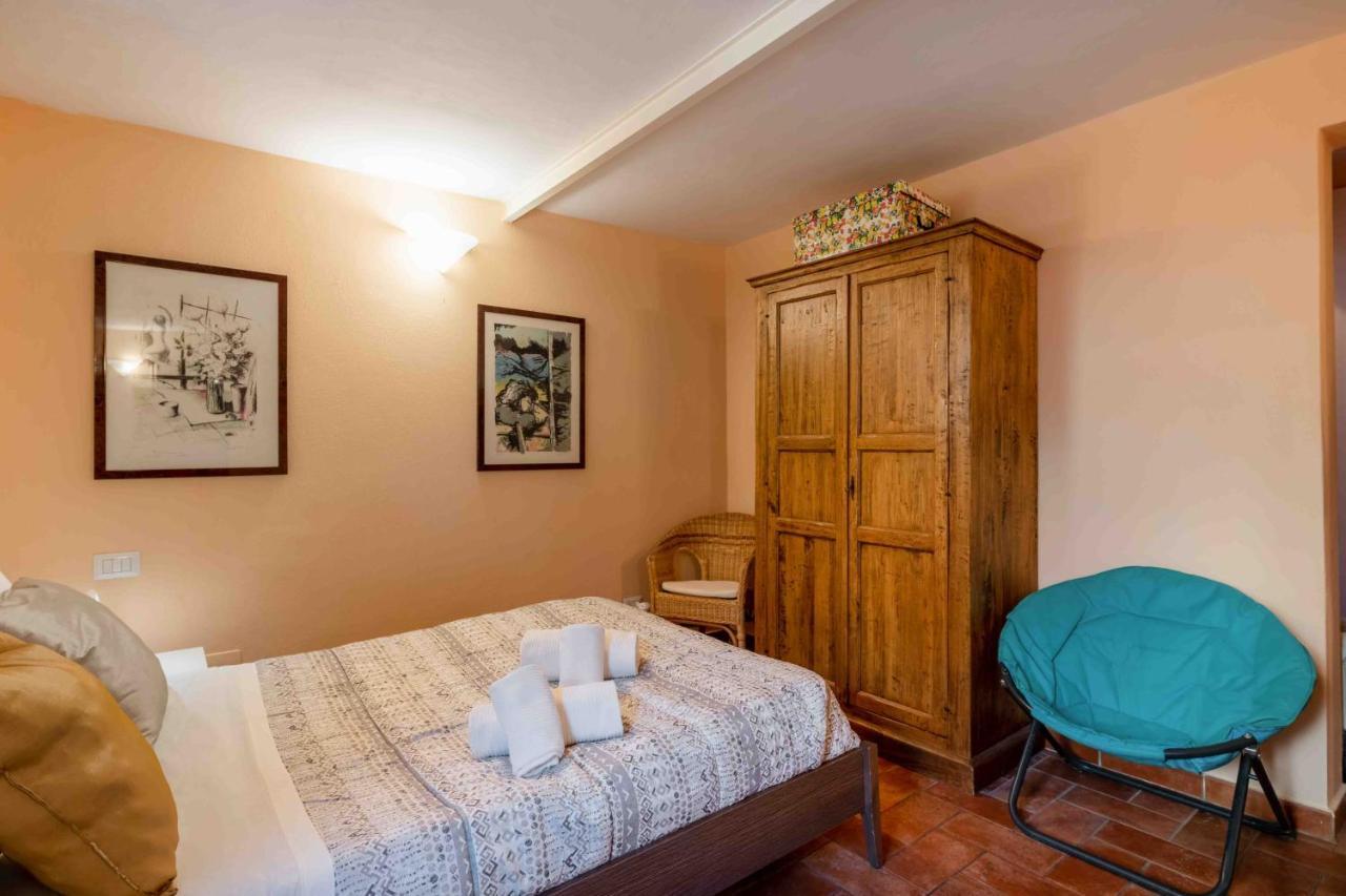 Apartament San Frediano Cozy Studio With Private Patio Florencja Zewnętrze zdjęcie