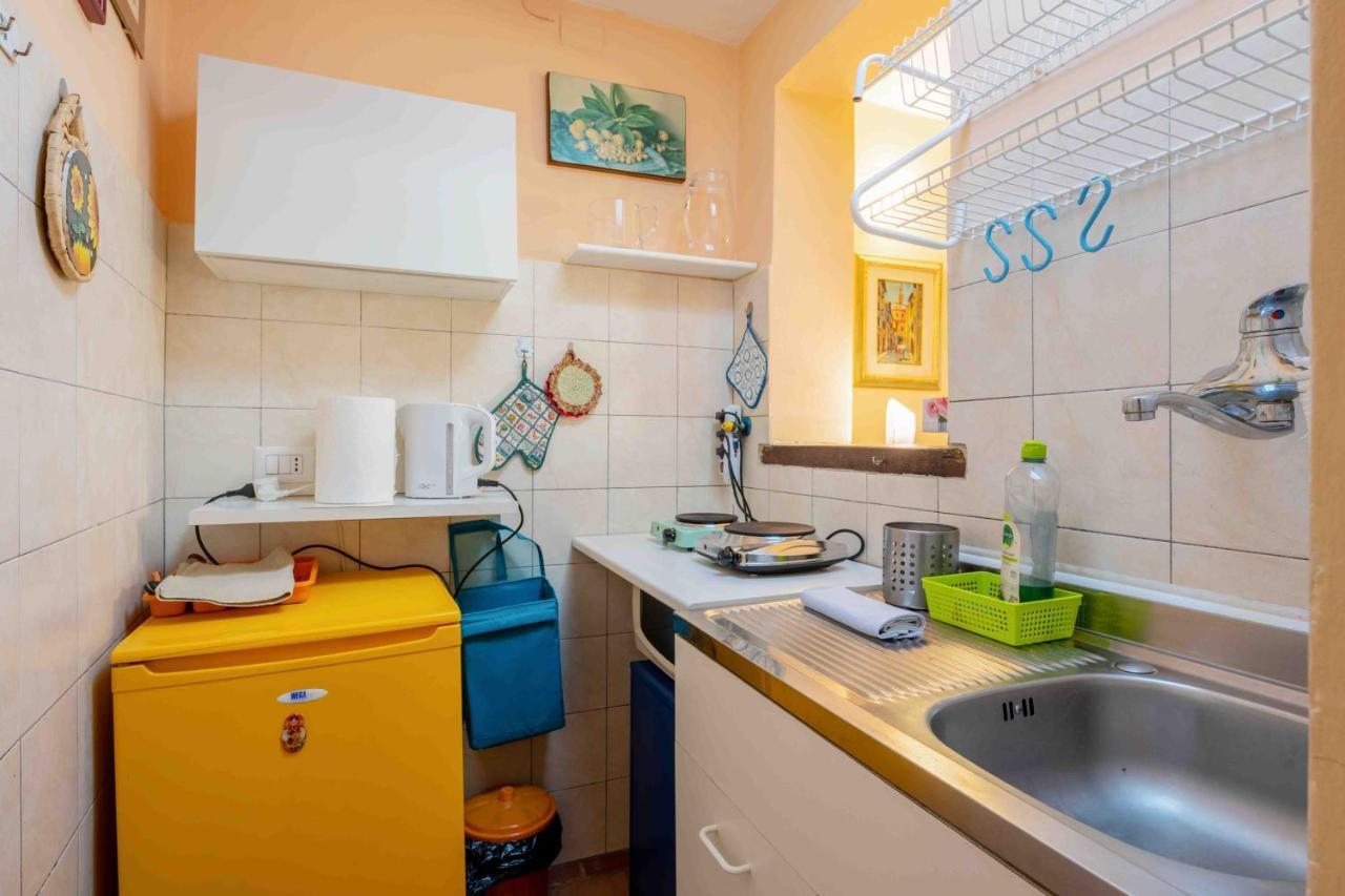 Apartament San Frediano Cozy Studio With Private Patio Florencja Zewnętrze zdjęcie